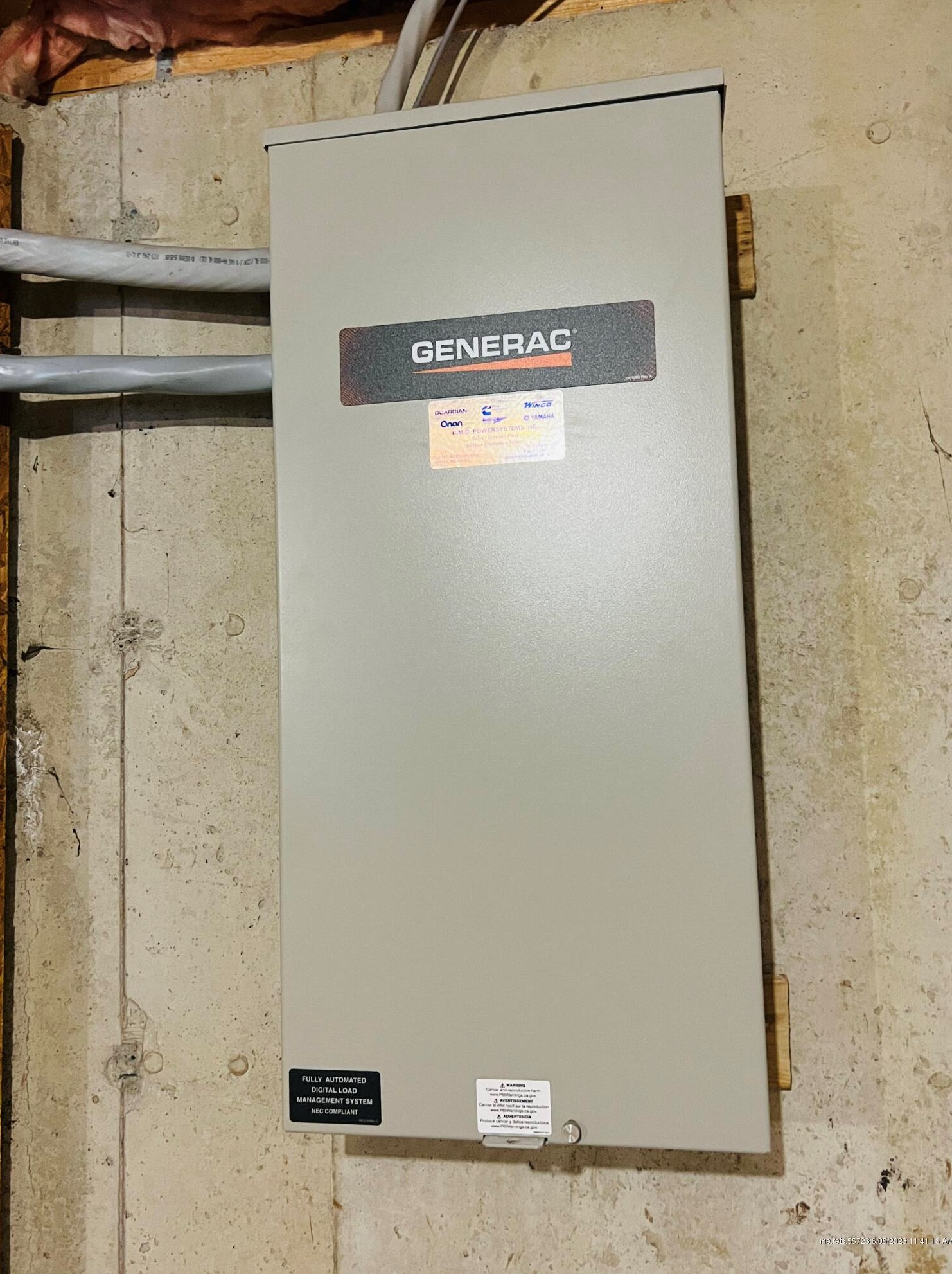 54 Constitution Ave, Newburgh ME 04444-1331 exterior