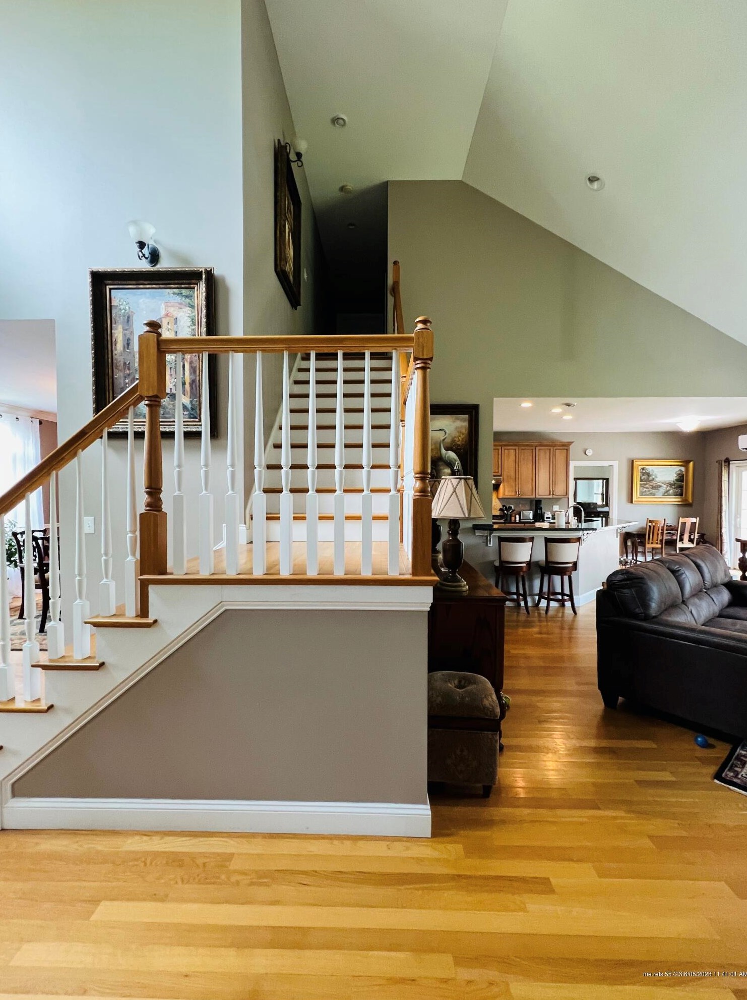 54 Constitution Ave, Newburgh ME 04444-1331 exterior