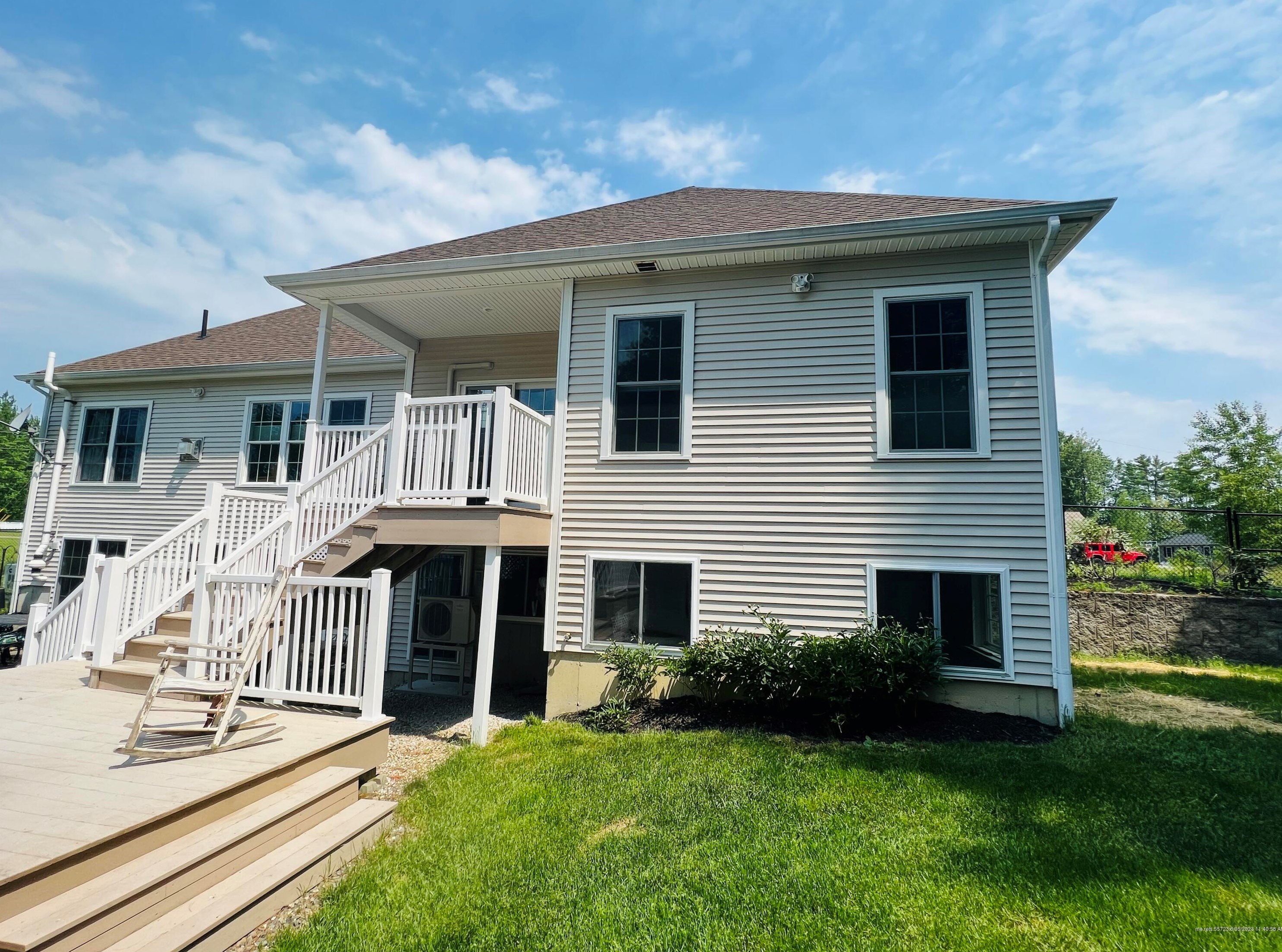 54 Constitution Ave, Newburgh ME 04444-1331 exterior