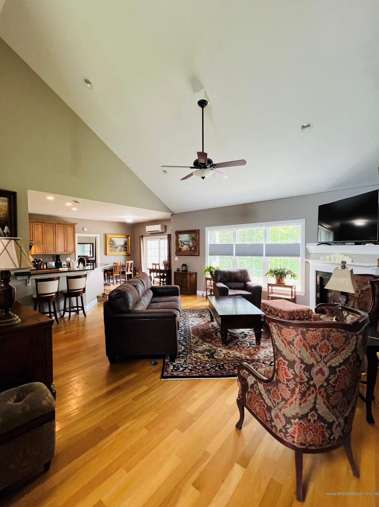 54 Constitution Ave, Newburgh ME 04444-1331 exterior