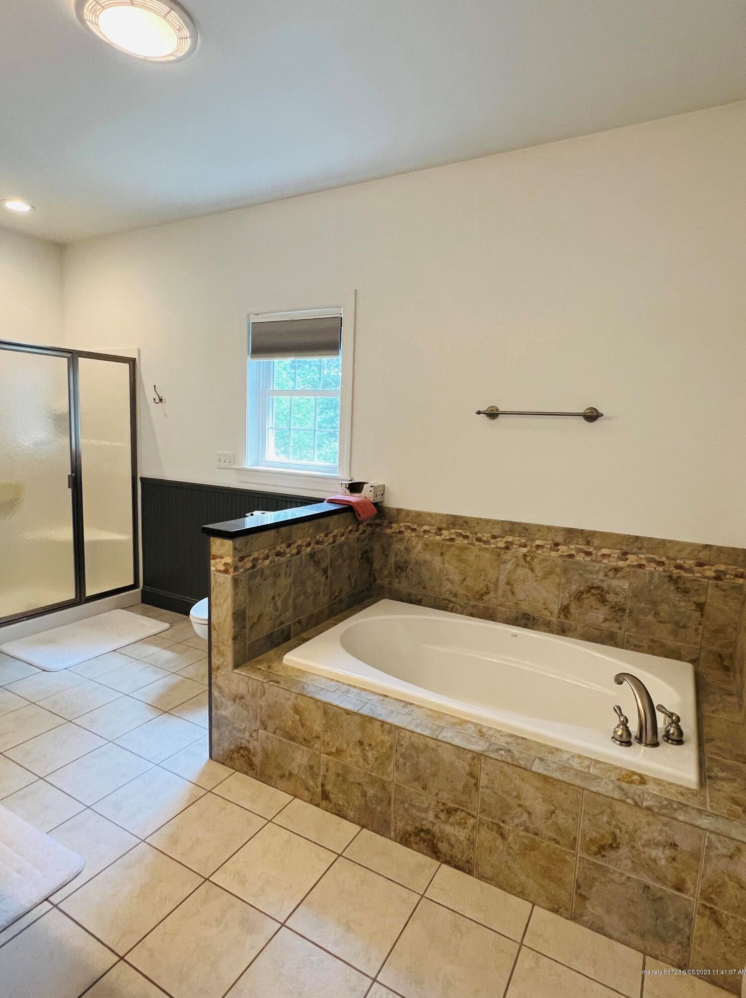 54 Constitution Ave, Newburgh ME 04444-1331 exterior