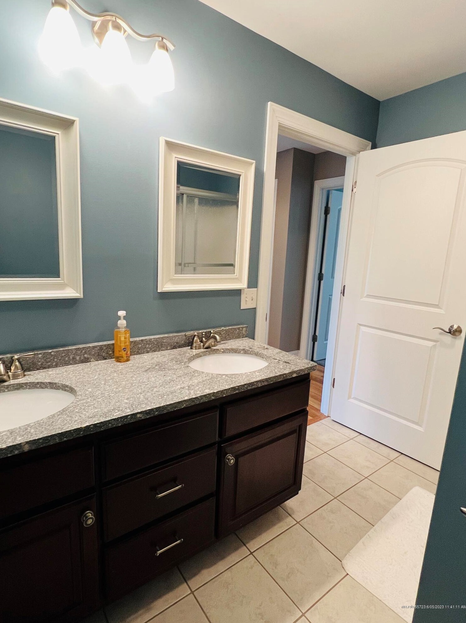 54 Constitution Ave, Newburgh ME 04444-1331 exterior