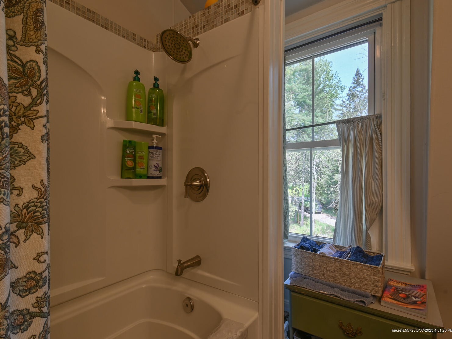 3 Peach St, Bar Harbor ME  04609-1645 exterior