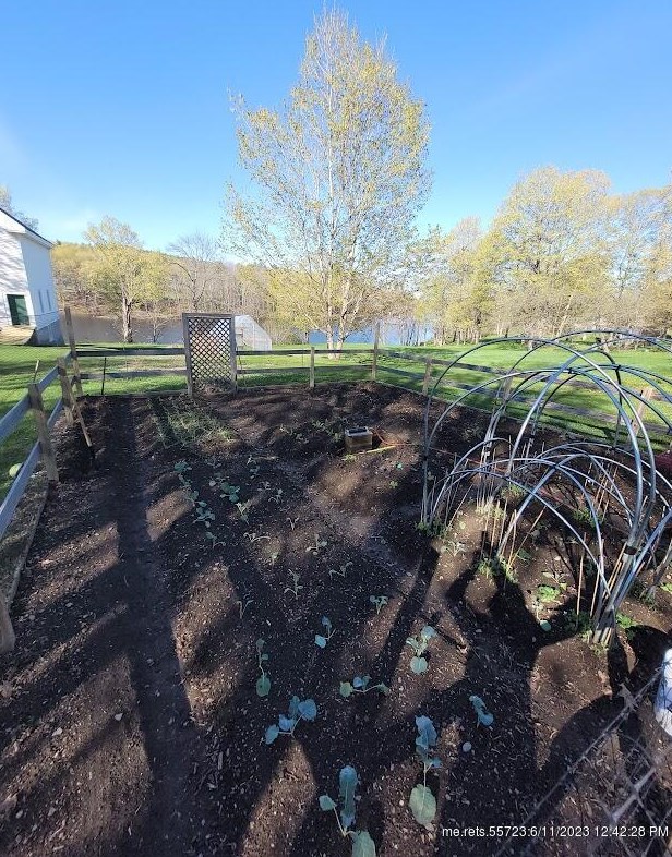 832 Main St, Sebec ME  04426-1335 exterior