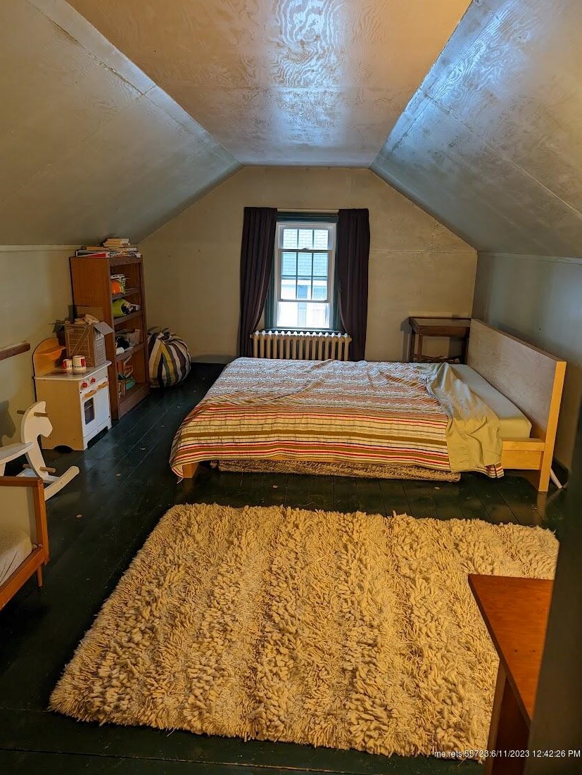 832 Main St, Sebec ME  04426-1335 exterior