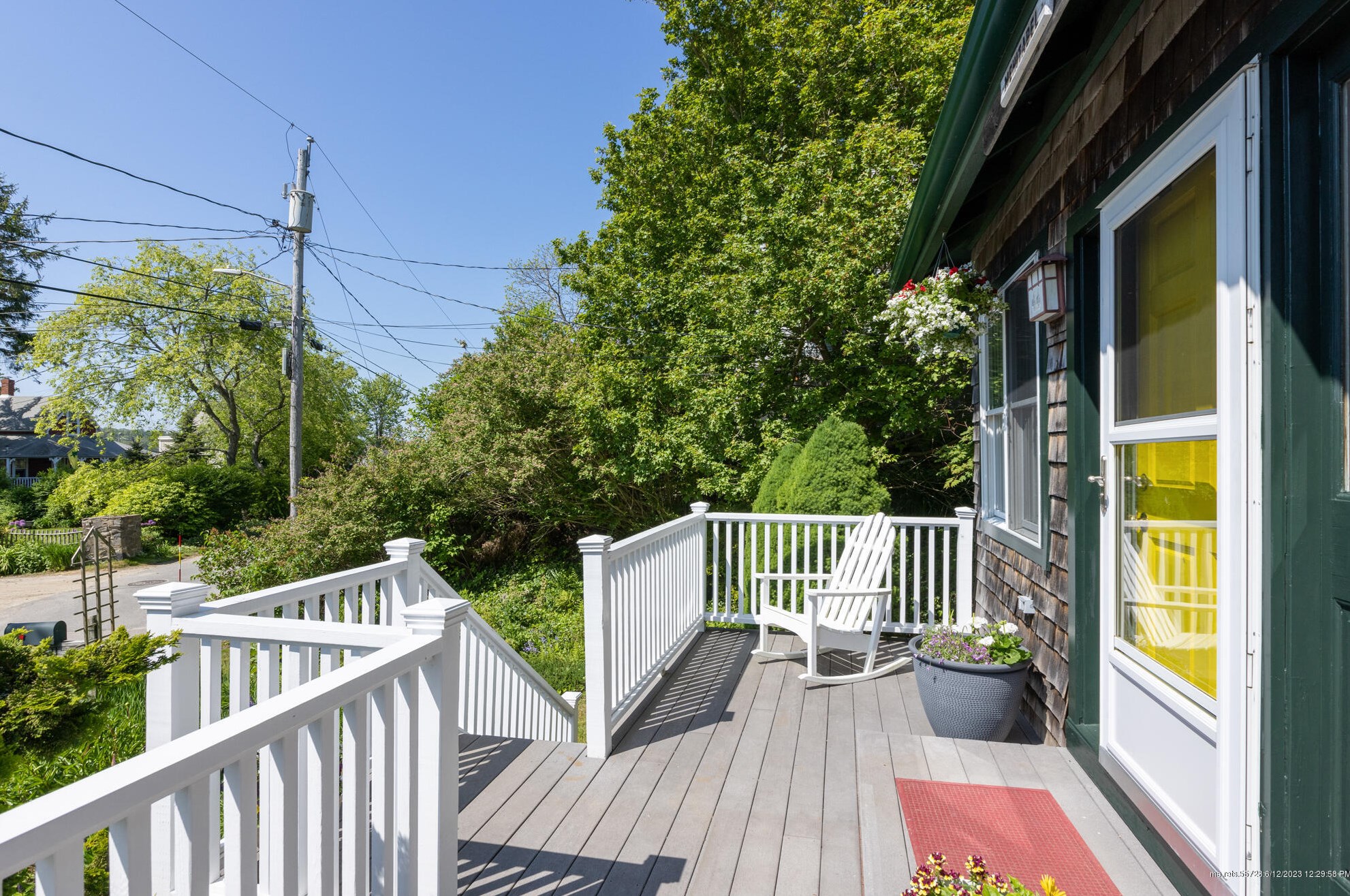 44 Maple St, Portland ME 04105-1972 exterior