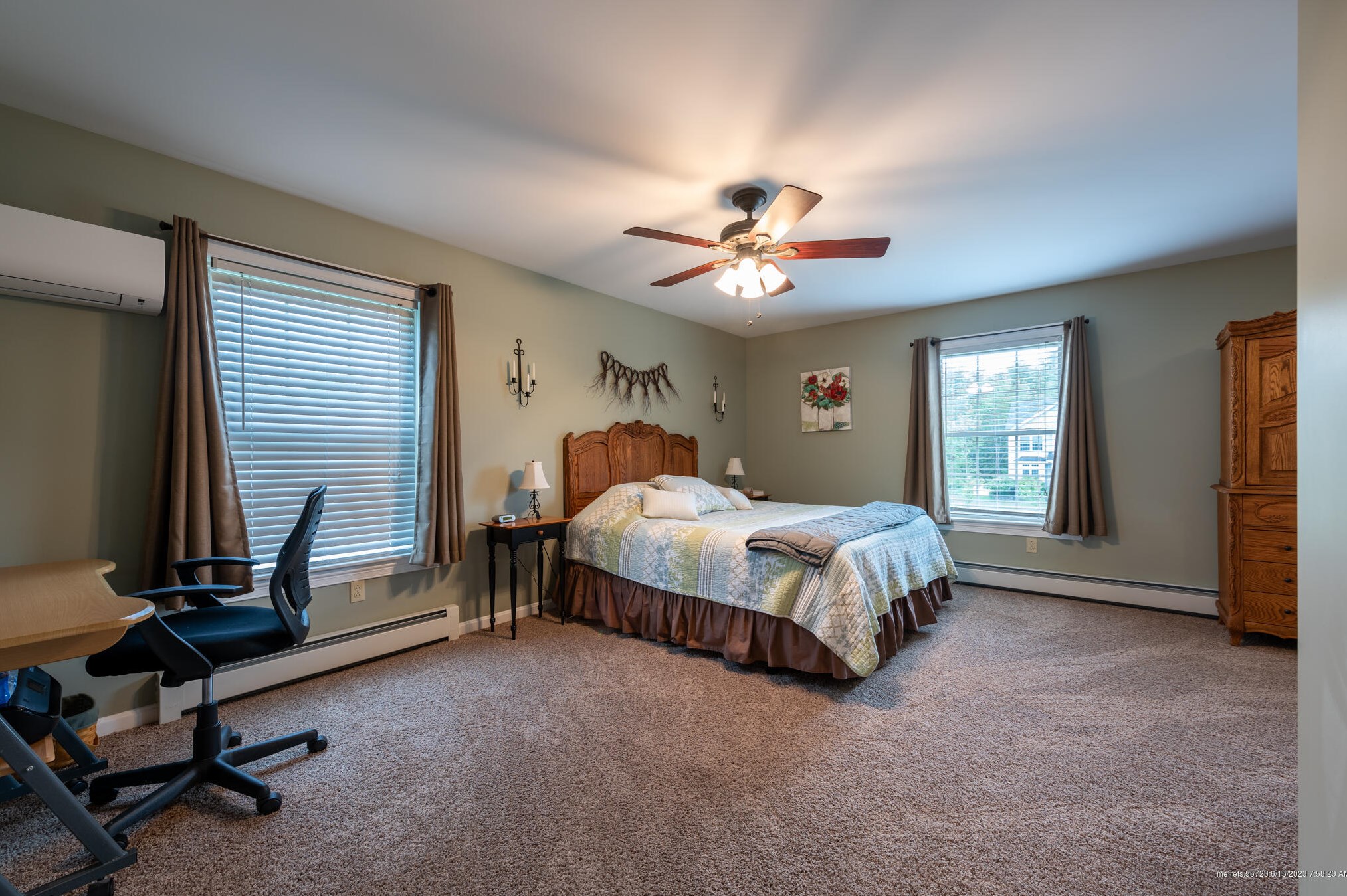 25 Constitution Ave, Newburgh ME 04444-1331 exterior