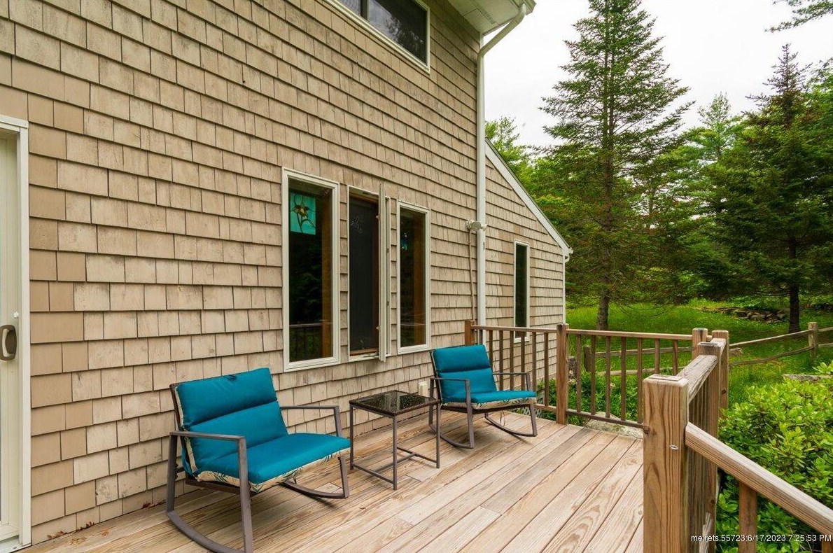 1011 Biscay Rd, Bremen ME 04551-3124 exterior