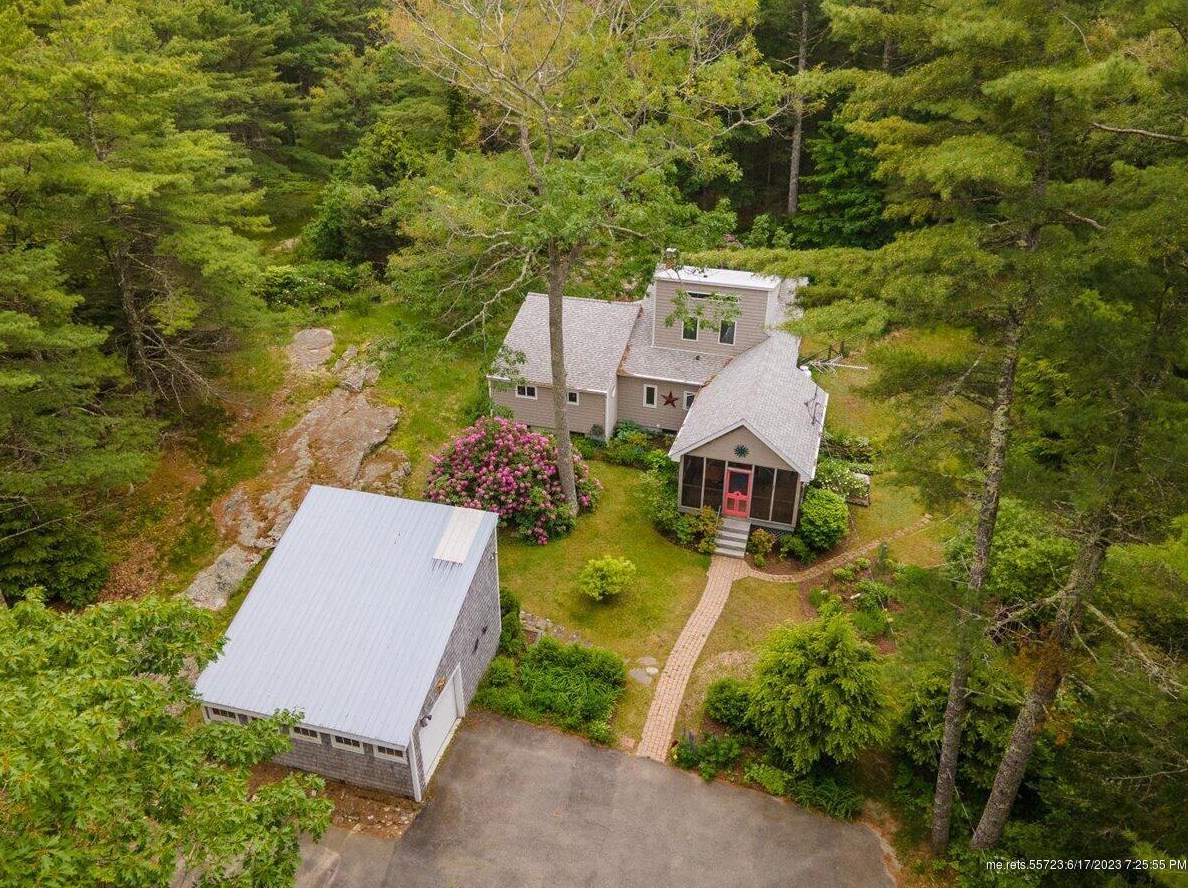 1011 Biscay Rd, Bremen ME 04551-3124 exterior