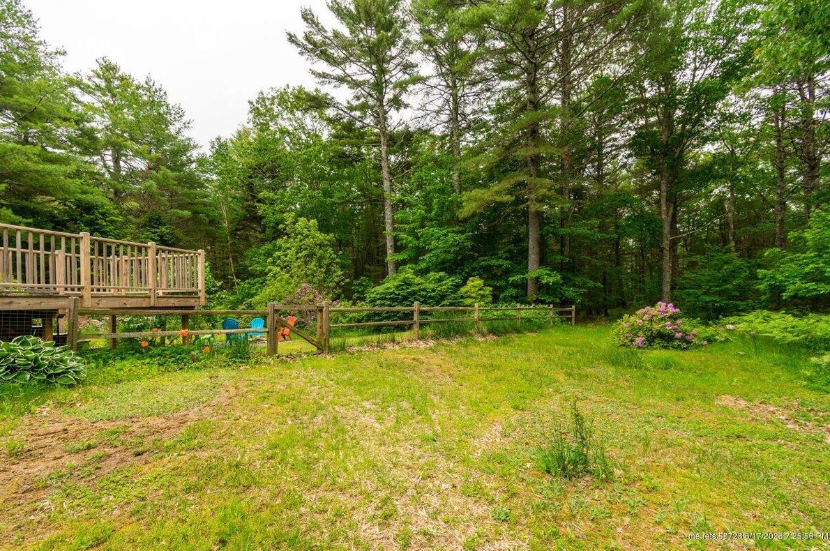 1011 Biscay Rd, Bremen ME 04551-3124 exterior