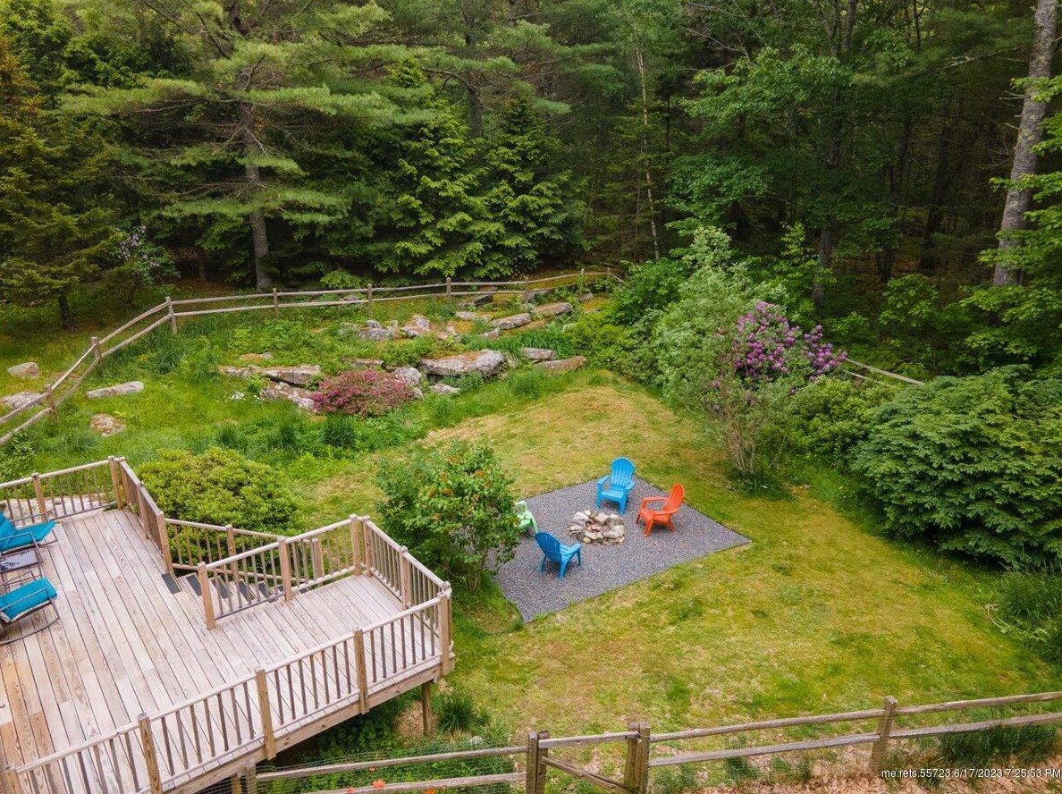 1011 Biscay Rd, Bremen ME 04551-3124 exterior