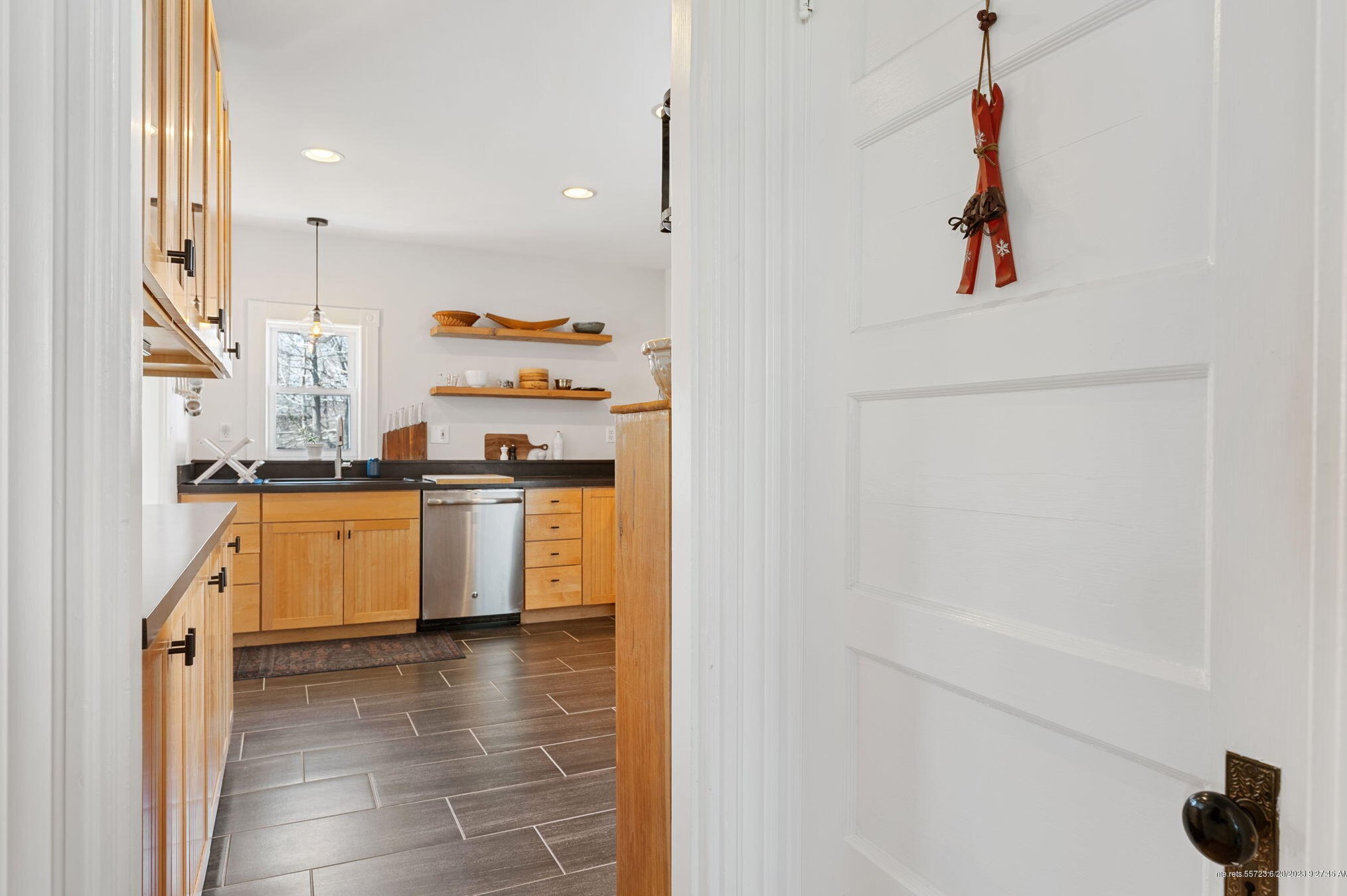 133 Walnut St, Portland ME  04106-4732 exterior