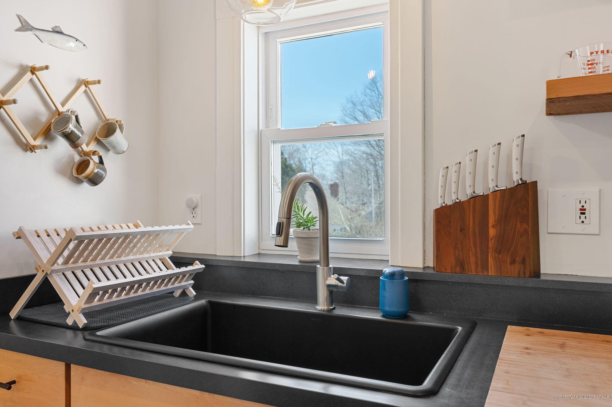 133 Walnut St, Portland ME  04106-4732 exterior