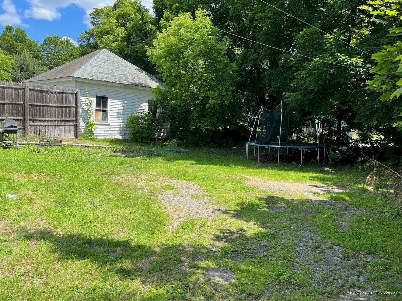 11 Park St, Madison ME  04950-1613 exterior