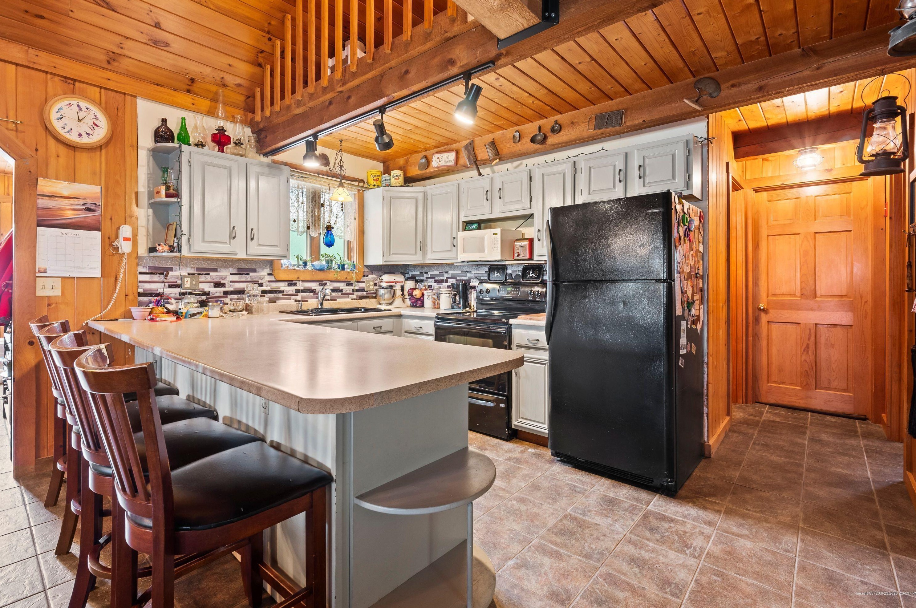 548 Main St, Andover ME  04216-6429 exterior