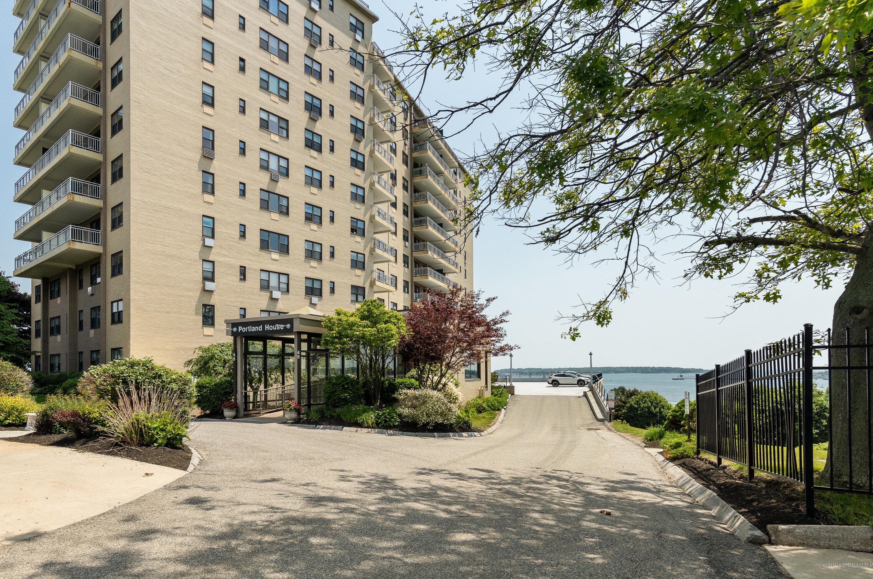 45 Eastern Promenade, Portland ME  04101-4801 exterior