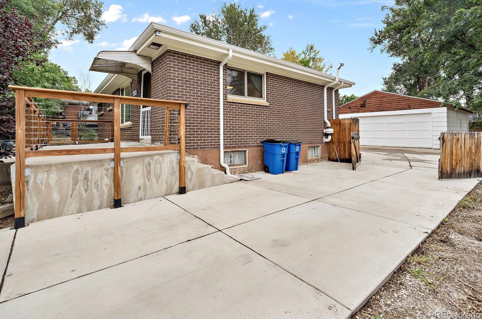 6174 Otis St, Arvada CO  80003-4942 exterior