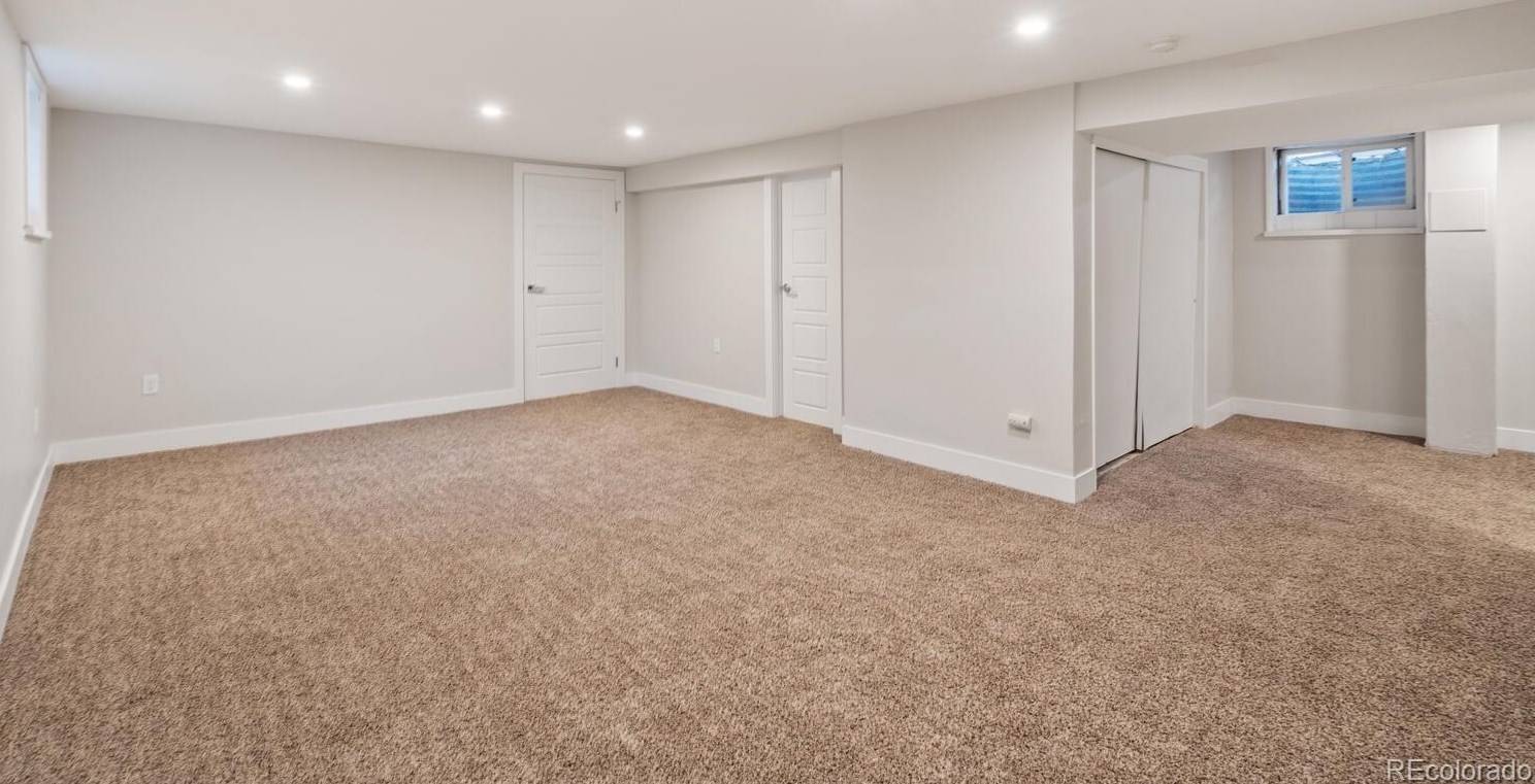 6371 Jay St, Arvada CO  80003-4626 exterior