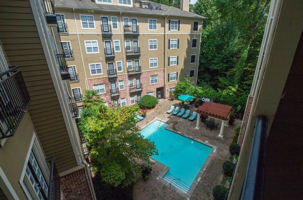 2676 Milscott Dr, Decatur GA  30033-5907 exterior