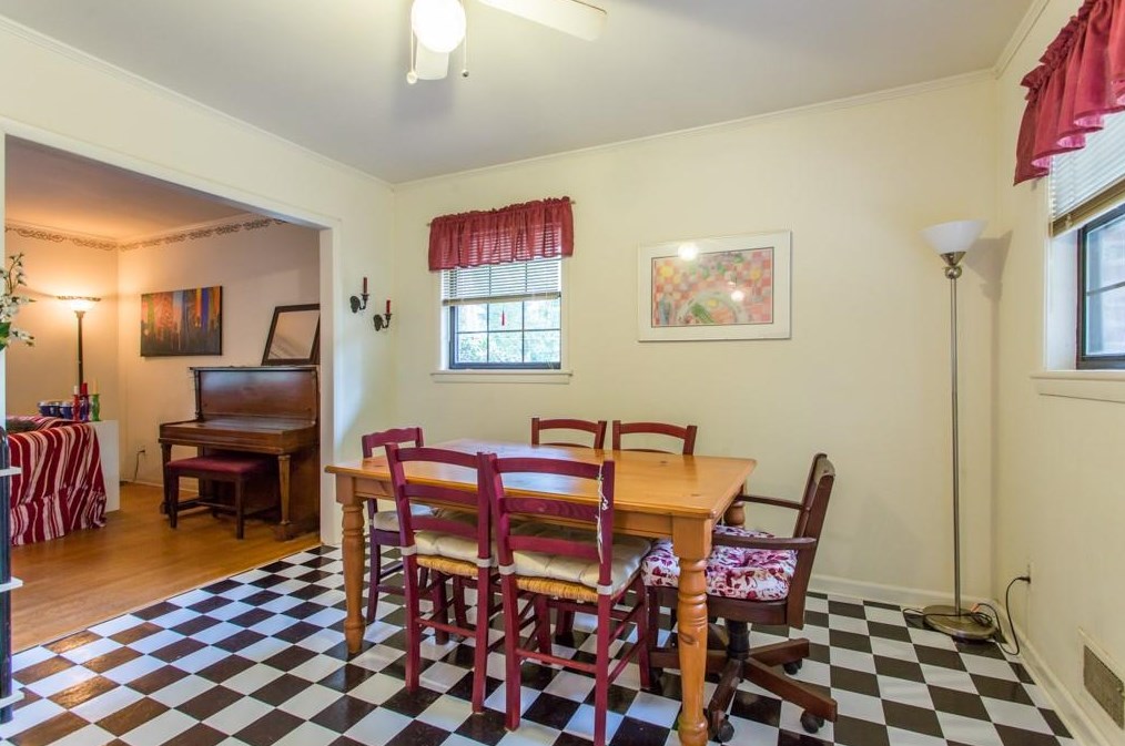 1566 Moncrief Cir, Decatur GA  30033-1617 exterior