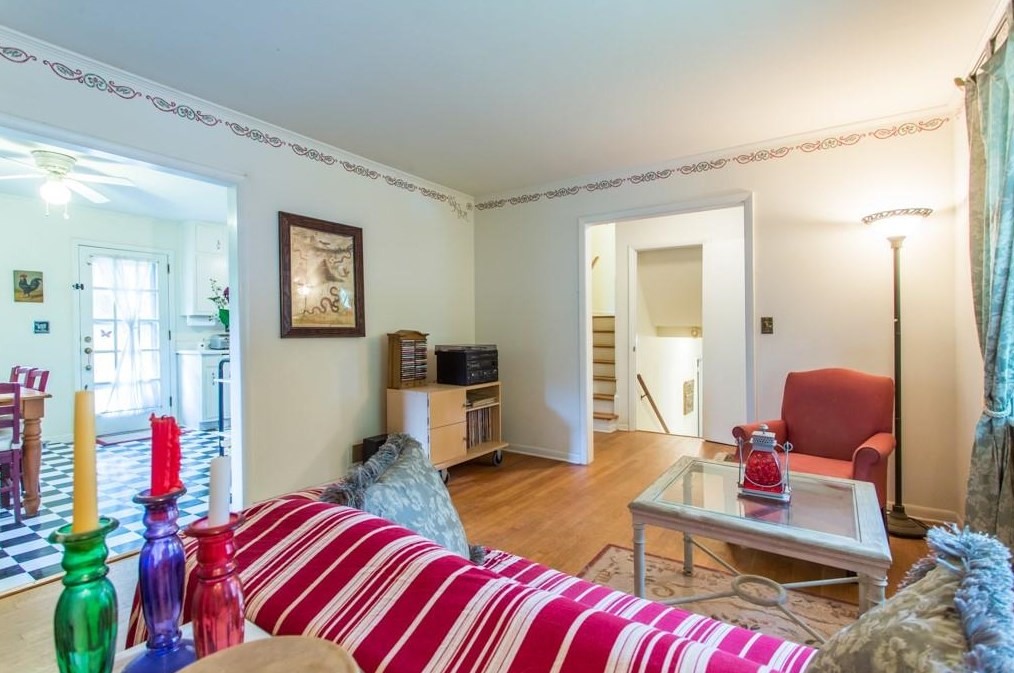 1566 Moncrief Cir, Decatur GA  30033-1617 exterior