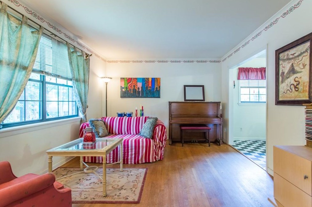 1566 Moncrief Cir, Decatur GA  30033-1617 exterior