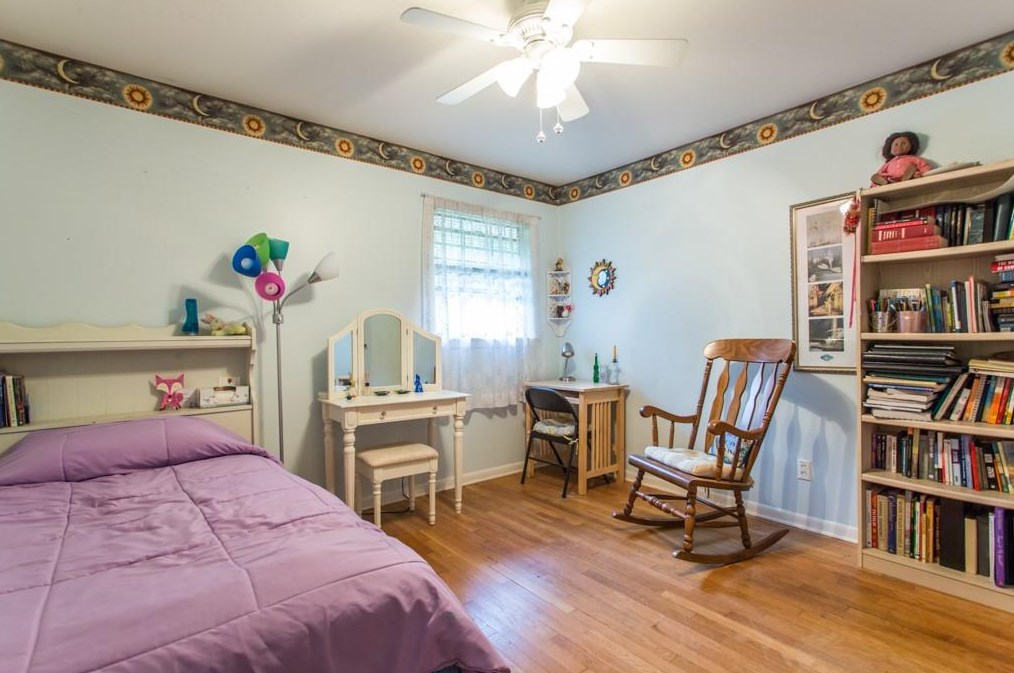 1566 Moncrief Cir, Decatur GA  30033-1617 exterior