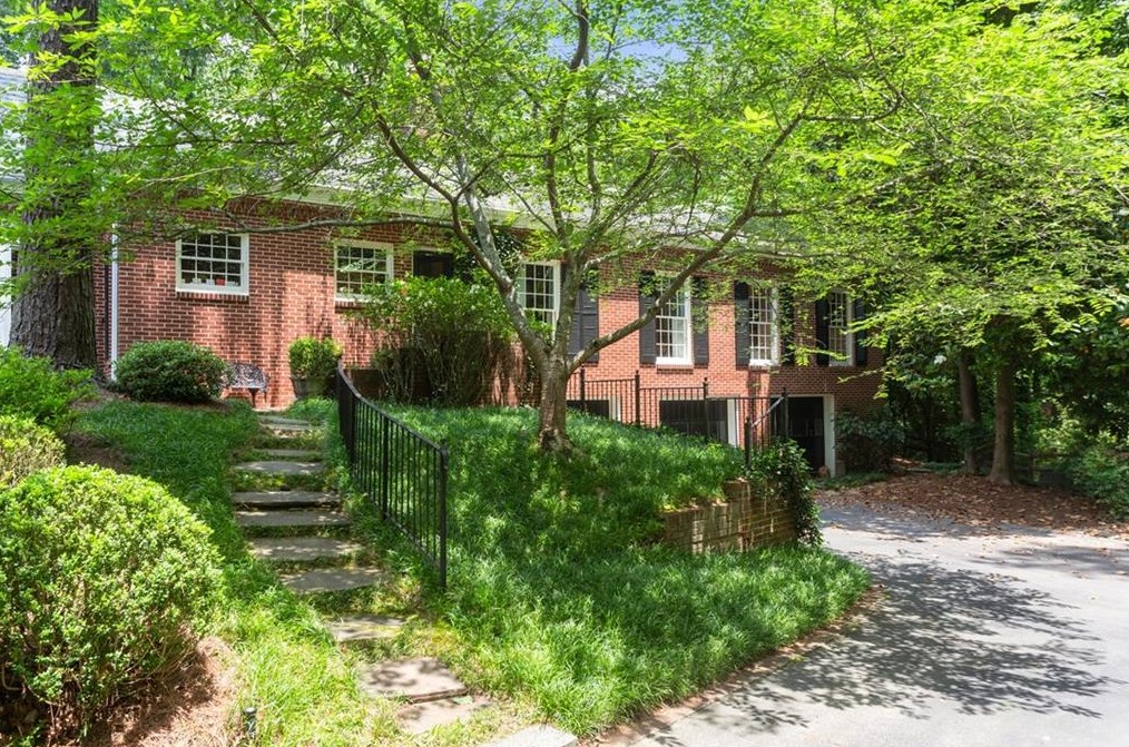 2190 Mt Paran Rd, Atlanta GA  30327-2924 exterior