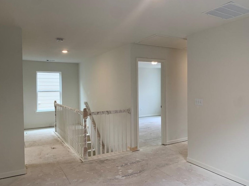 838 Regal Ln, Atlanta GA 30331-8633 exterior