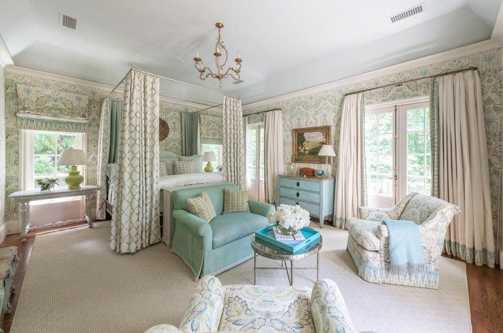 2841 Vernon Rd, Atlanta GA  30305-2934 exterior