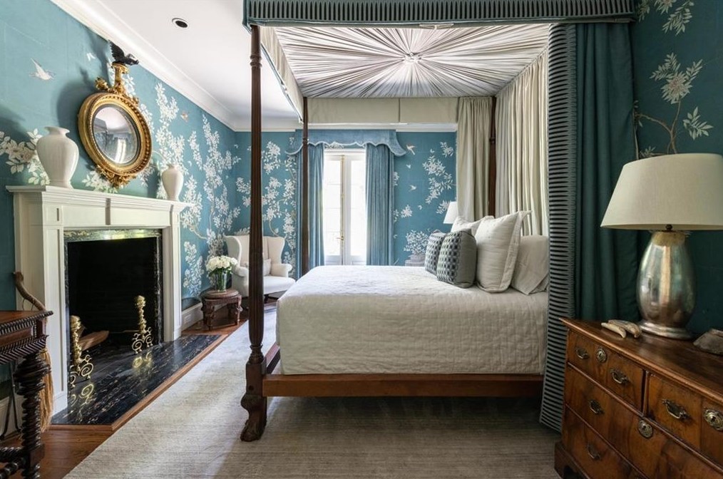 2841 Vernon Rd, Atlanta GA  30305-2934 exterior