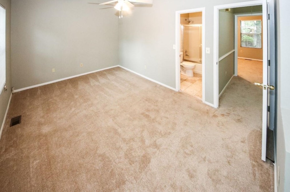 905 Wedgewood Way, Atlanta GA  30350-2068 exterior