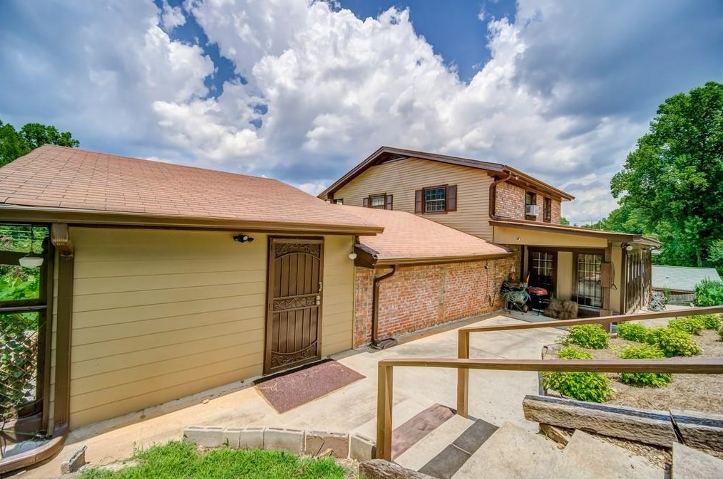 3625 Rainbow Dr, Decatur GA 30034-1920 exterior