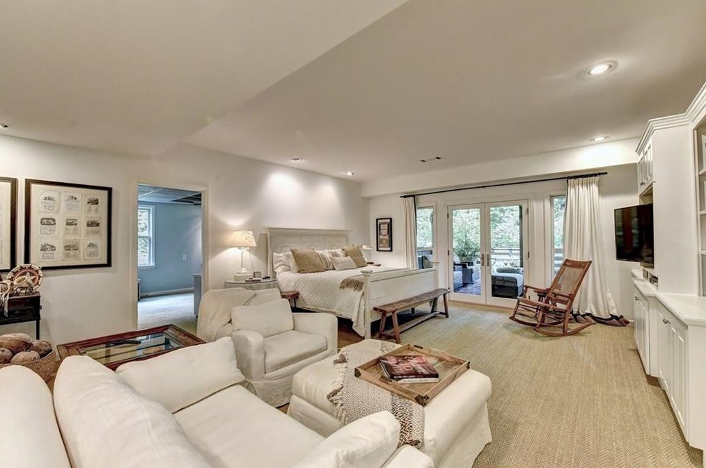 4218 Wieuca Overlook, Atlanta GA  30342-3447 exterior