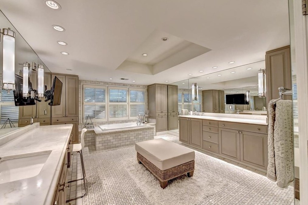 4218 Wieuca Overlook, Atlanta GA  30342-3447 exterior