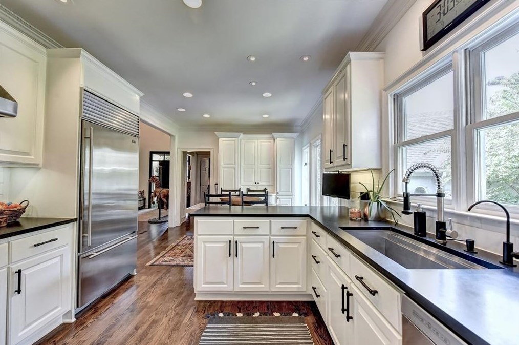 4218 Wieuca Overlook, Atlanta GA  30342-3447 exterior
