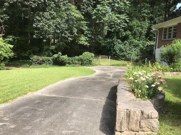 1970 Roxboro Rd, Atlanta GA 30324-2543 exterior