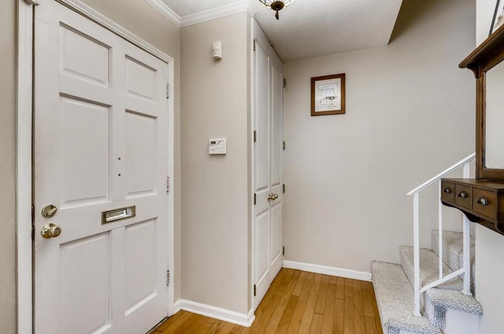 2 Queen Anne Pl, Atlanta GA exterior