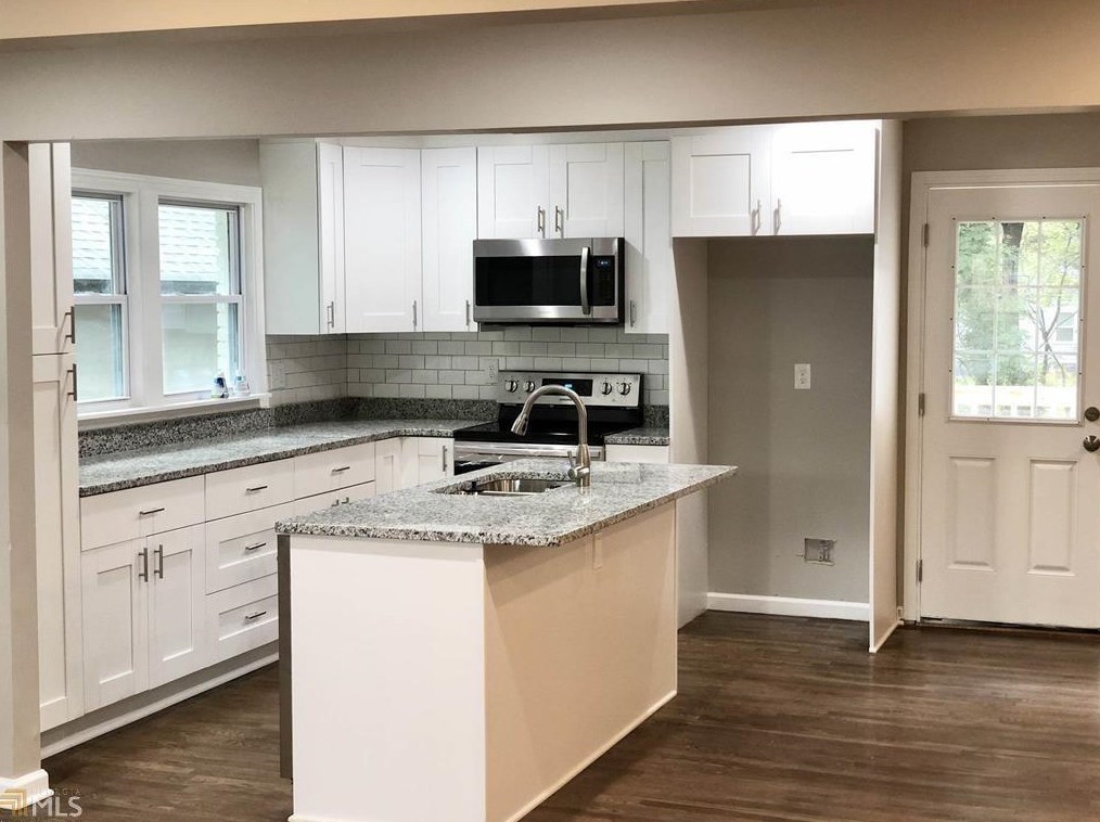 2277 Pryor Rd, Atlanta GA 30315-3725 exterior