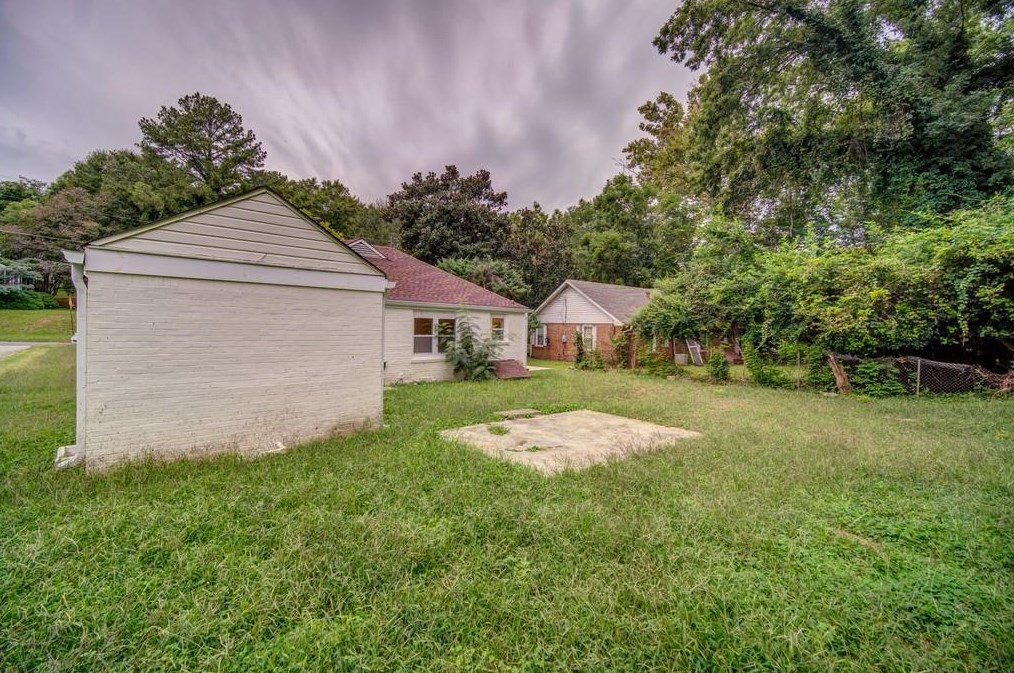 107 Whitaker Cir, Atlanta GA  30314-1805 exterior