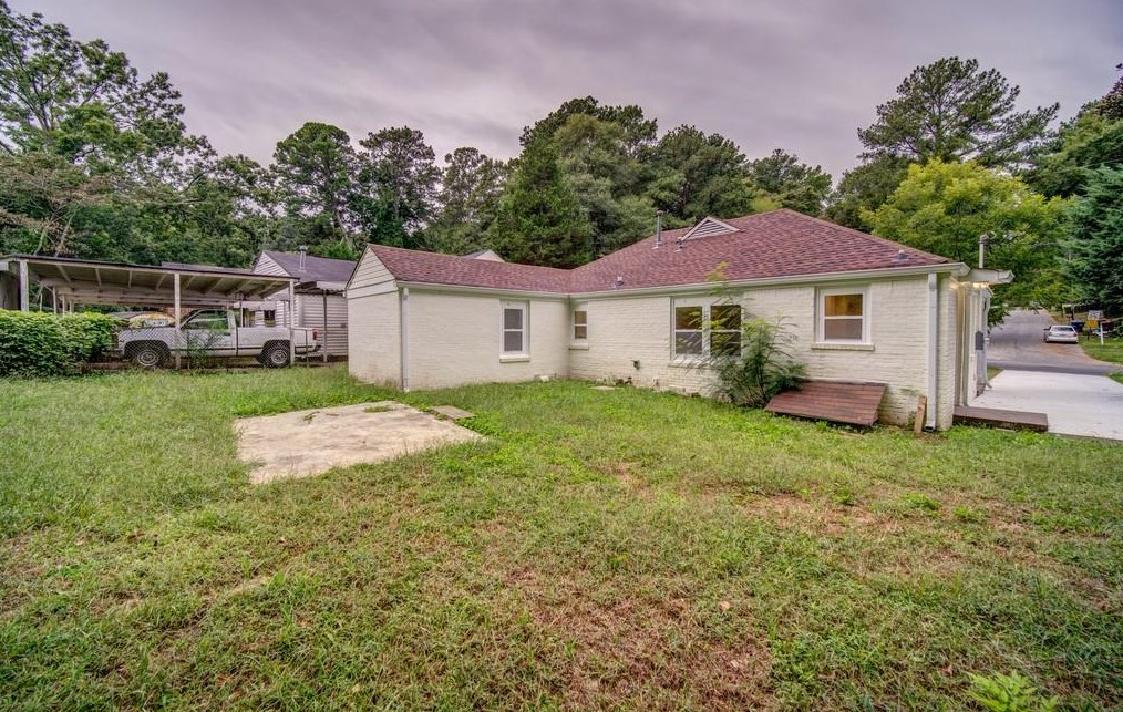 107 Whitaker Cir, Atlanta GA  30314-1805 exterior