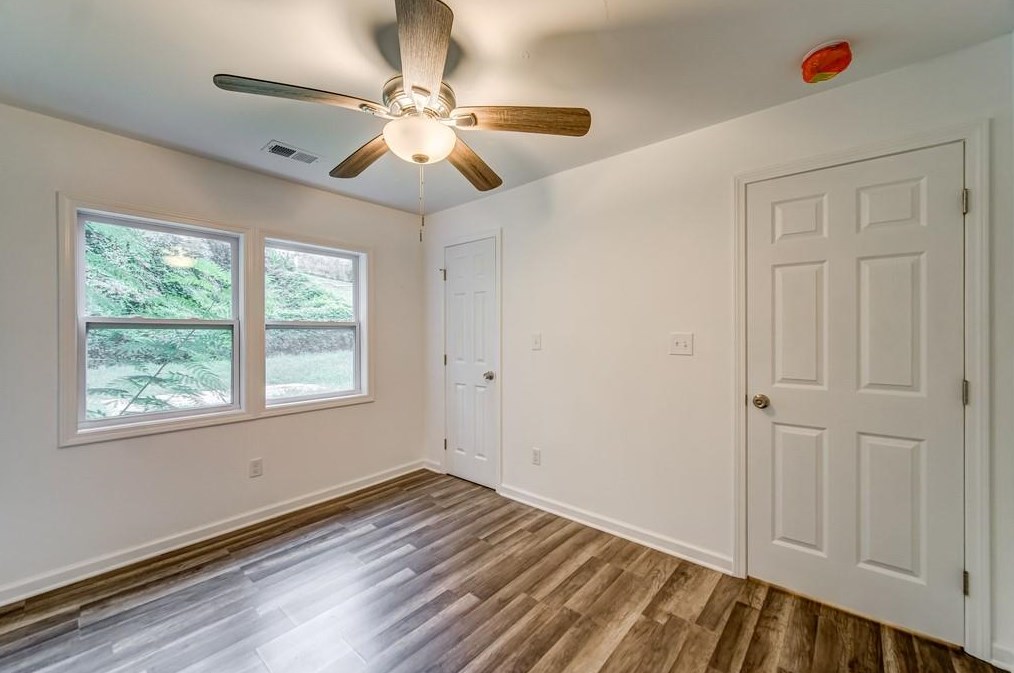 107 Whitaker Cir, Atlanta GA  30314-1805 exterior
