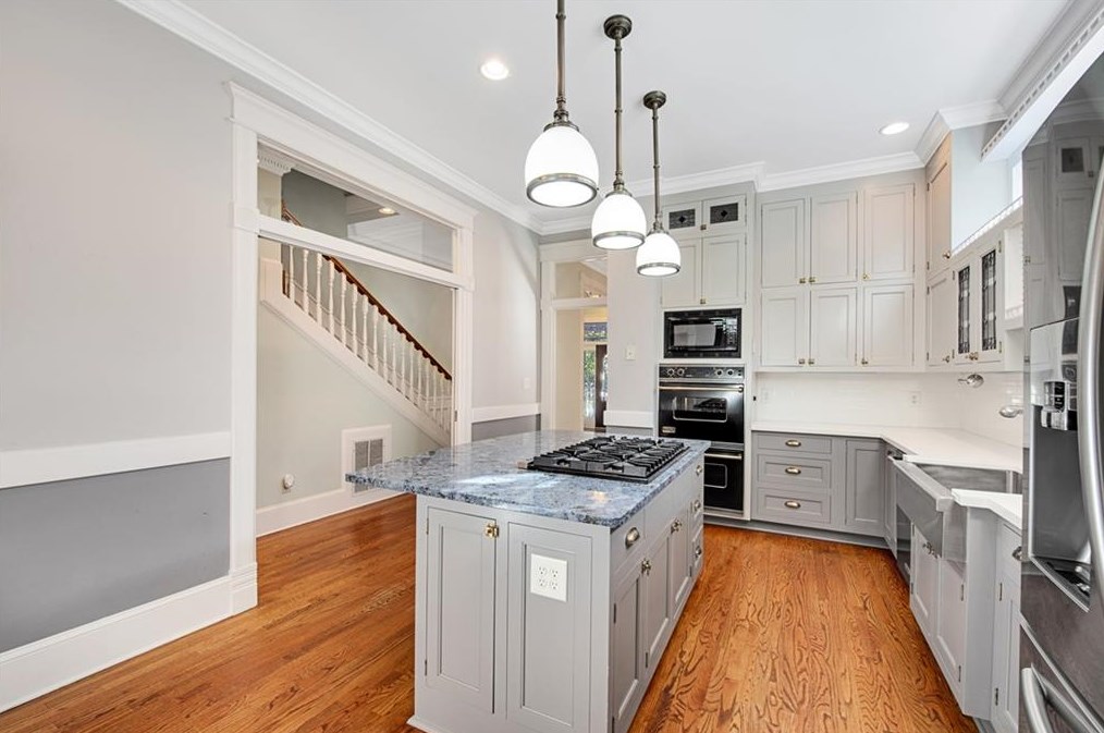 80 Waddell St, Atlanta GA  30307-2465 exterior