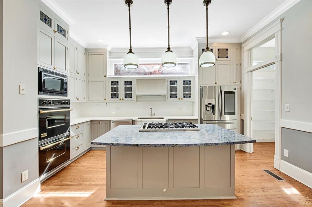 80 Waddell St, Atlanta GA  30307-2465 exterior