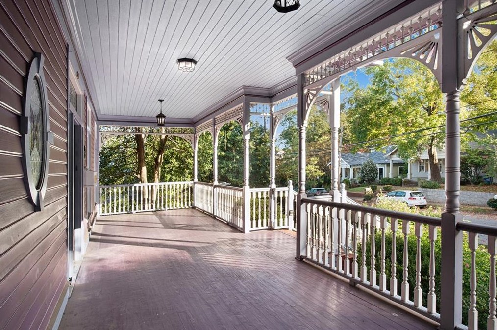 80 Waddell St, Atlanta GA  30307-2465 exterior
