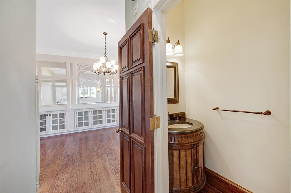 80 Waddell St, Atlanta GA  30307-2465 exterior
