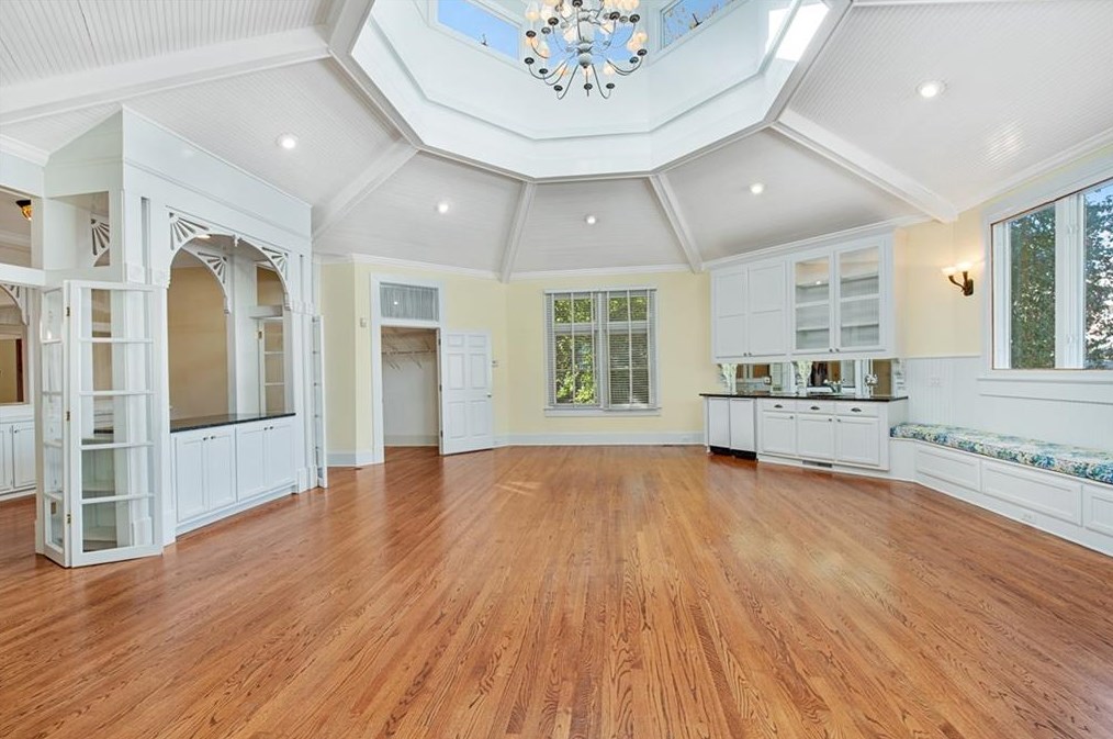 80 Waddell St, Atlanta GA  30307-2465 exterior