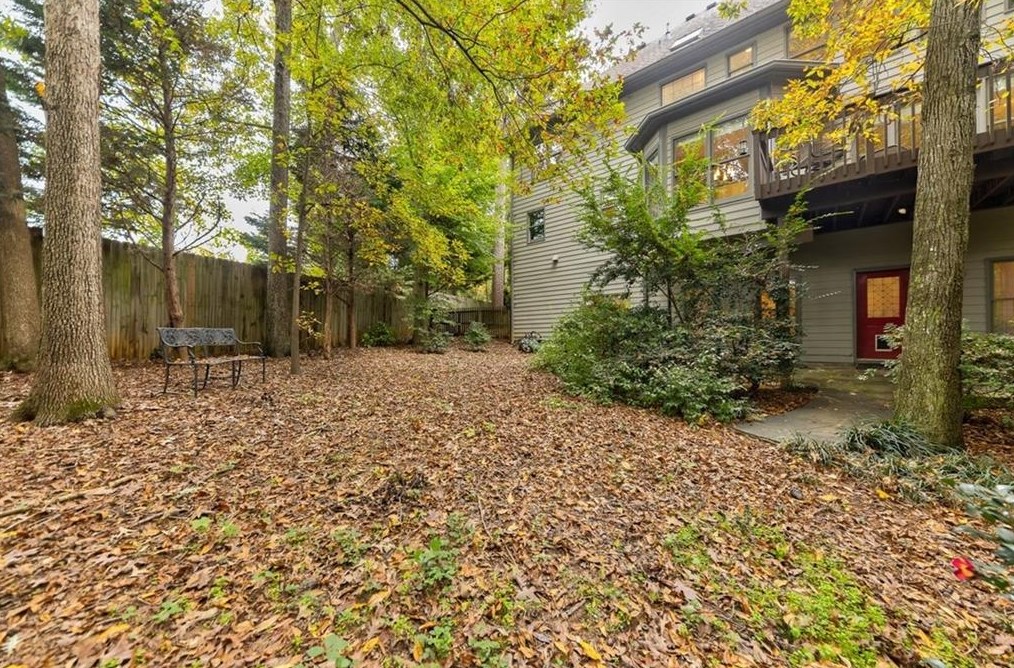 1142 Waldorfs Ct, Decatur GA  30033-3439 exterior