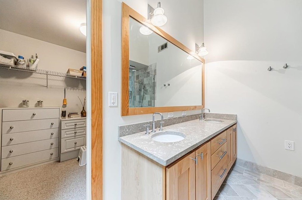 1142 Waldorfs Ct, Decatur GA  30033-3439 exterior