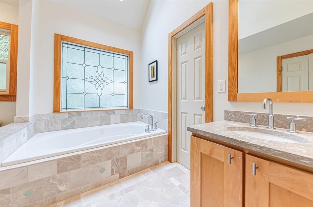 1142 Waldorfs Ct, Decatur GA  30033-3439 exterior